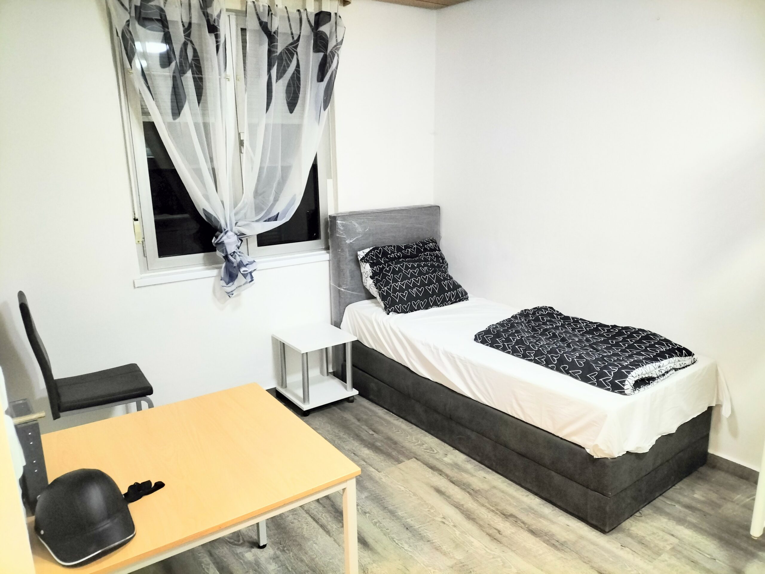 FMI 2-BEDROOMS APARTMENT EG-L