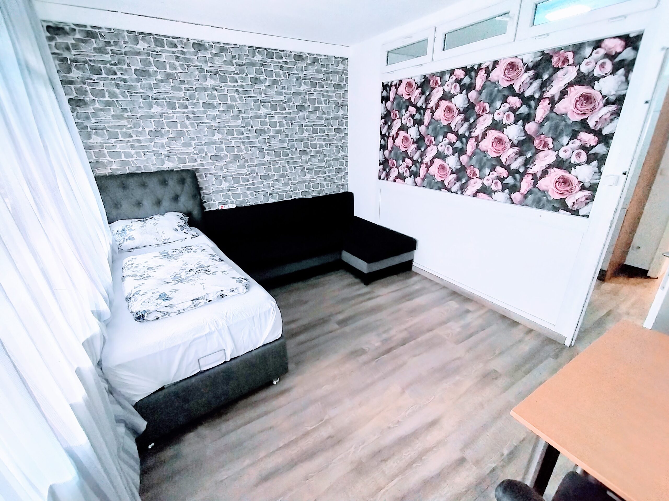 FMI 3-ROOMS APARTMENT (OG-1)