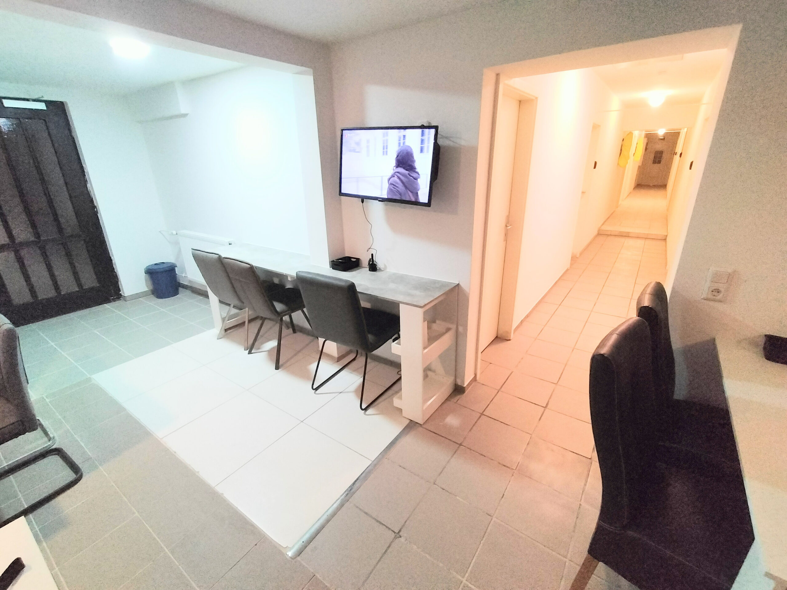 FMI 2-BEDS STUDIO APARTMENT (3)