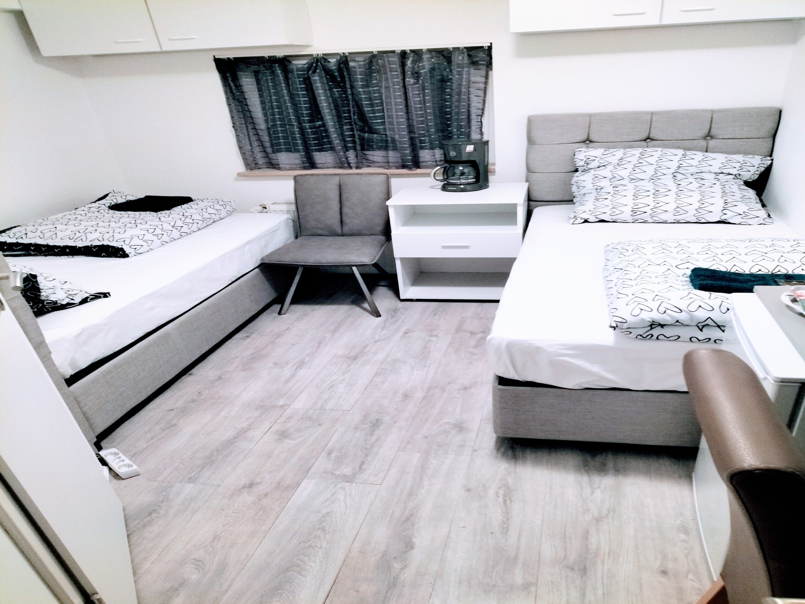 FMI 2-BEDS STUDIO APARTMENT (4)